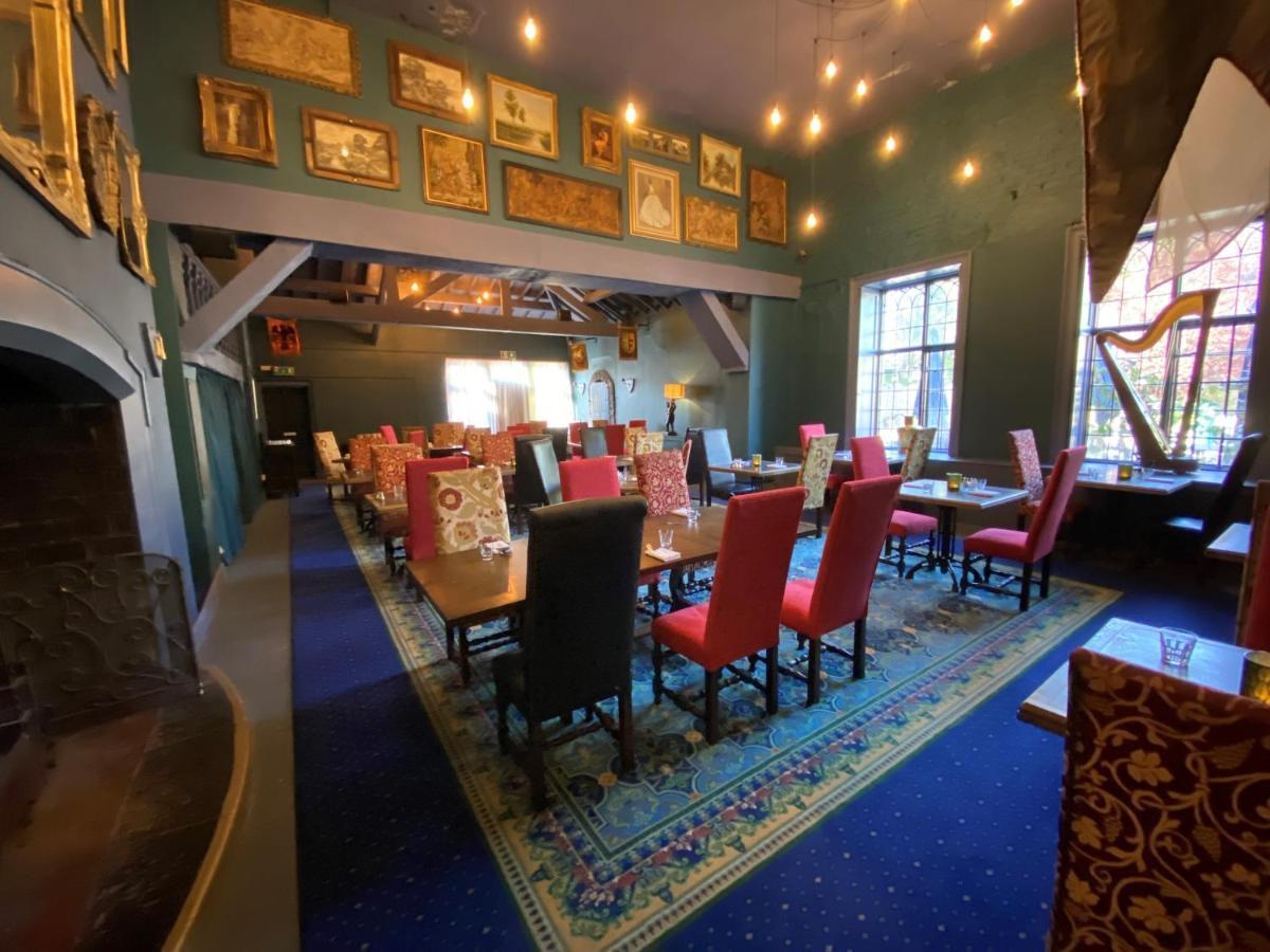 Ruthin Castle Hotel And Spa Bagian luar foto